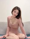 颜值大胸翘臀妹子
