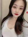 丰满的妞妞