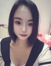 返食短发木瓜奶少妇